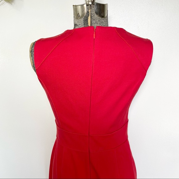 6, 8p Banana Republic sleeveless bodycon fitted red dress - Picture 5 of 5